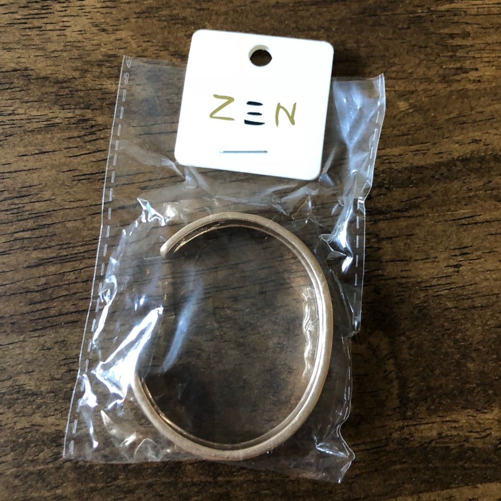 “LIVE THE LIFE YOU LOVE” Zen Gold Bracelet